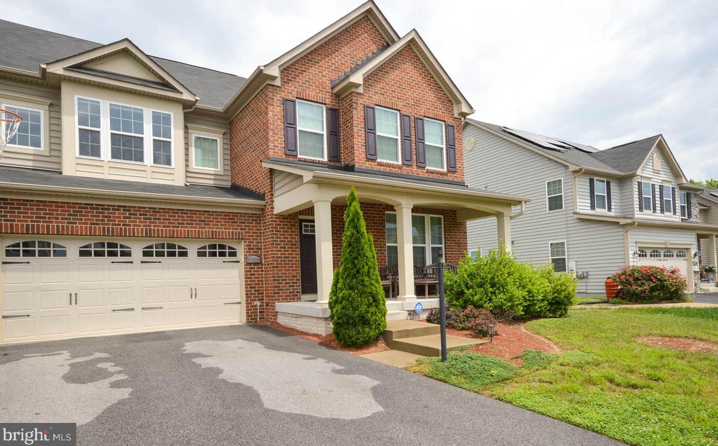 10556 Long Leaf Ln, Waldorf, MD 20603-5785