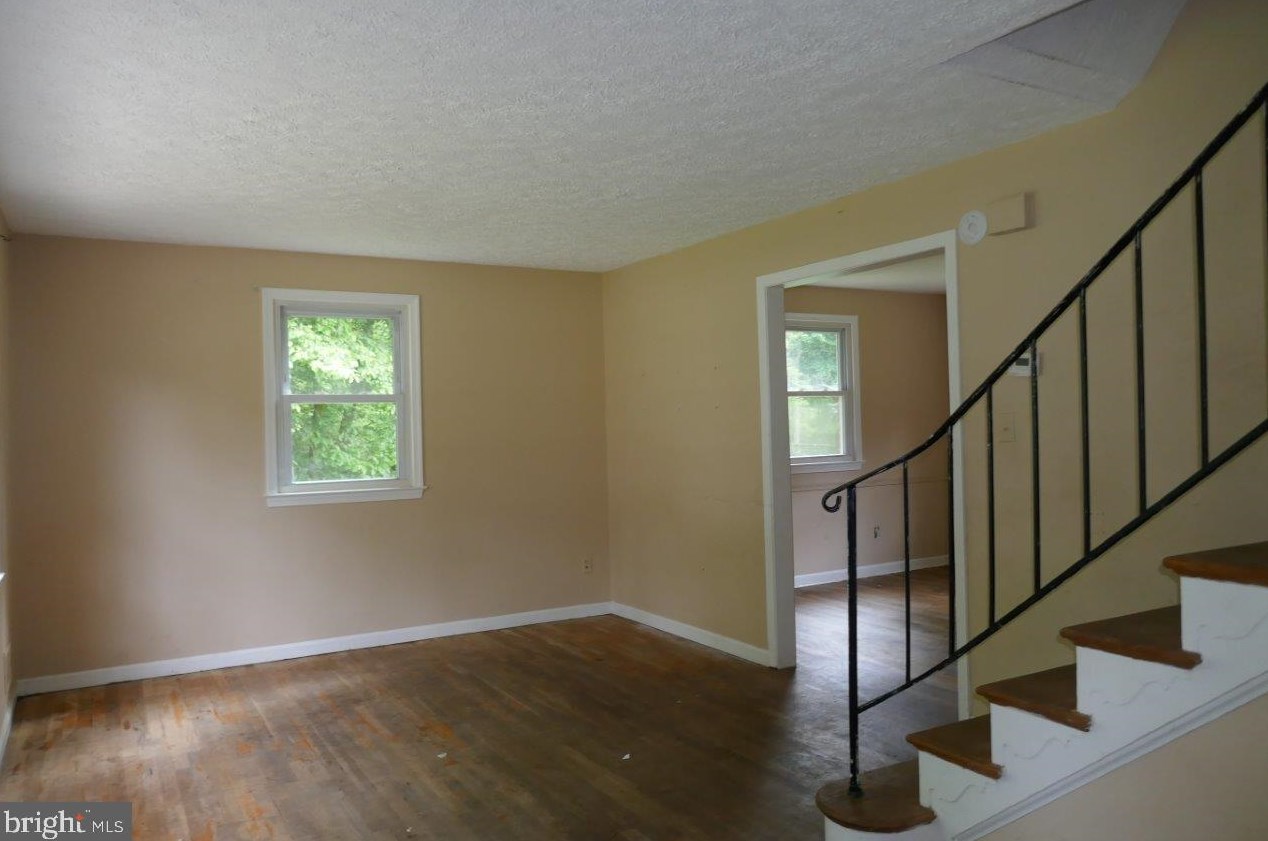 12980 Hickory Ave, Waldorf, MD 20601