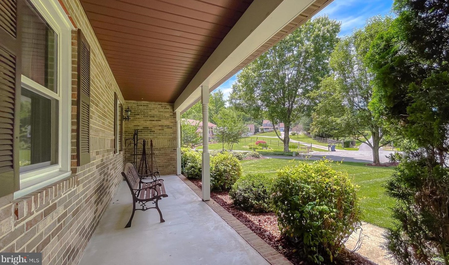 2290 Wellington Woods Dr, Waldorf, MD 20603