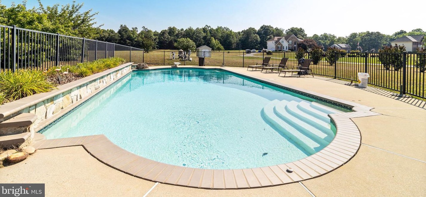 6975 Olive Damsel Ct, Hughesville, MD 20637