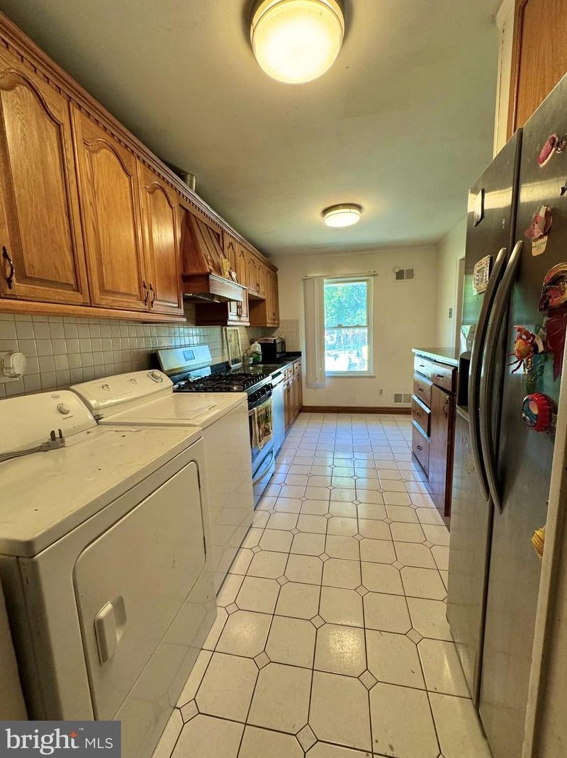 1110 Hamlin Rd, Waldorf, MD 20602-2972