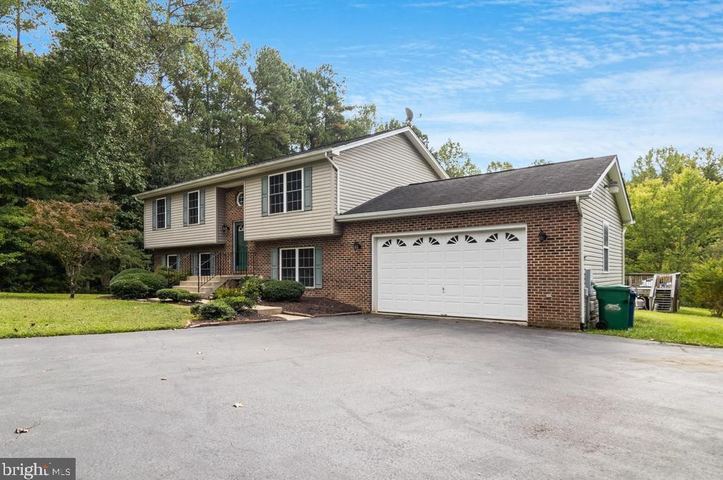 6780 Colonel Beall Ct, Hughesville, MD 20637