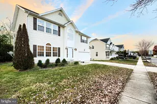 10017 Wamsley Ct, White Plains, MD 20695 - Photo 4