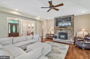 7421 Sugar Cane Ct, Charlotte Hall, MD 20622 - Photo 2