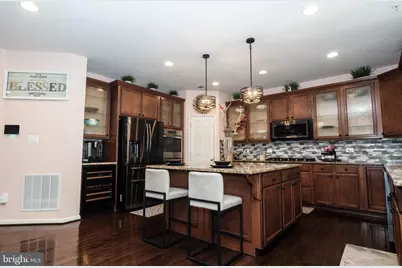 9800 Leighland Court, Waldorf, MD 20603 - Photo 6