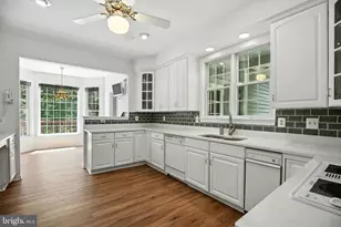 7129 Langley Ct, Hughesville, MD 20637 - Photo 2