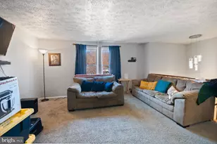 10233 Briarwood Pl, Waldorf, MD 20601 - Photo 4