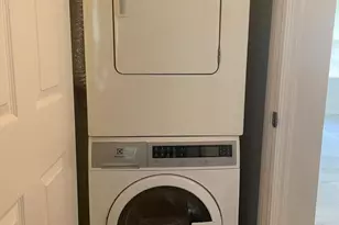 2409 York Ct, Waldorf, MD 20602 - Photo 12