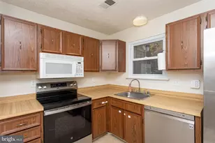 3071 Donegal Ct, Waldorf, MD 20602 - Photo 6