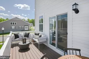 10596 Roundstone Ln, White Plains, MD 20695 - Photo 16