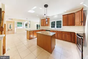 1007 Norfolk Dr, La Plata, MD 20646 - Photo 40