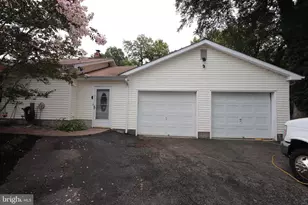 214 Washington Ave, La Plata, MD 20646 - Photo 6