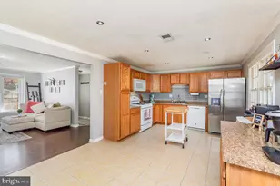 4208 Sandwich Cir, Waldorf, MD 20601 - Photo 14