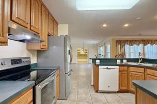 98 Oriole Ln, La Plata, MD 20646 - Photo 8