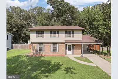 749 University Drive, Waldorf, MD 20602 - Photo 2