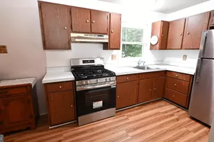 137 Garner Ave, Waldorf, MD 20602 - Photo 2