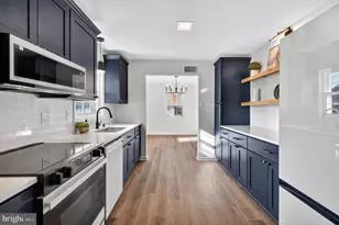 8021 Holly Ave, Waldorf, MD 20601 - Photo 10