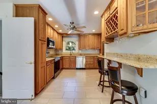 7295 St Marys Ave, La Plata, MD 20646 - Photo 4