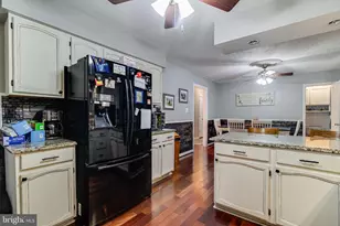 16970 Teagues Point Rd, Hughesville, MD 20637 - Photo 10