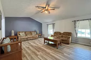 7124 Juliette Low Ln, Hughesville, MD 20637 - Photo 12