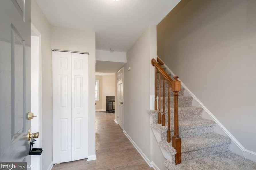 212 Westdale Dr, Waldorf, MD 20601-4948