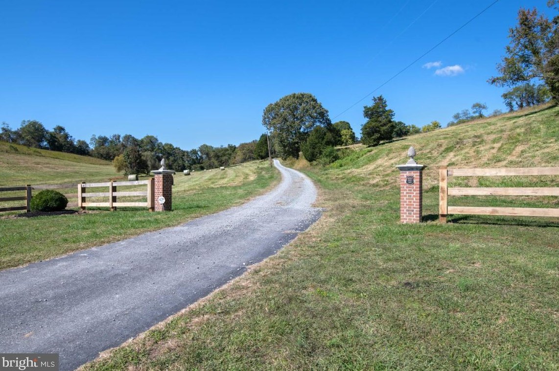 10690 Allens Fresh Rd, Charlotte Hall, MD 20622-3516