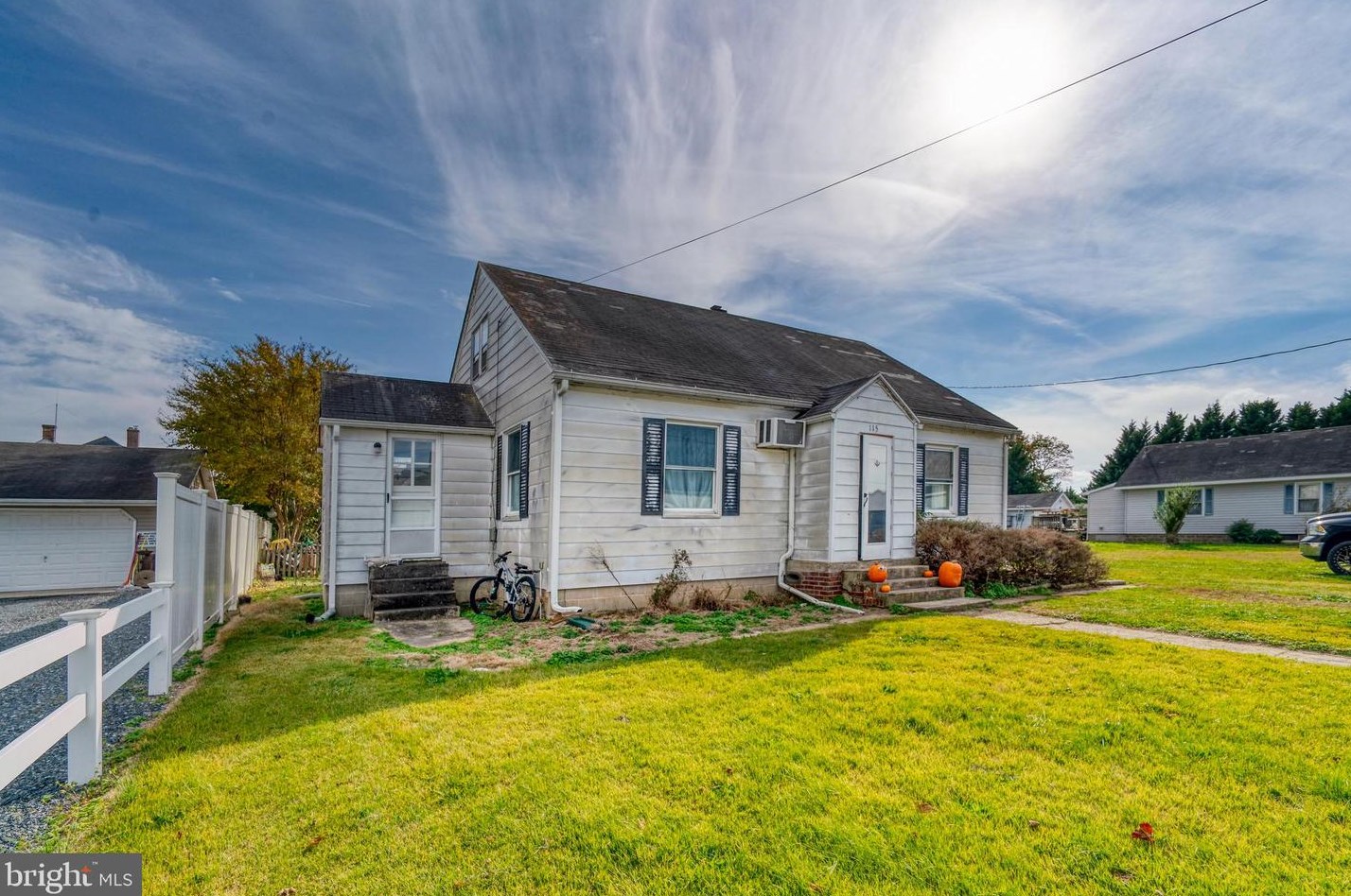 115 Chamber St, Preston, MD 21655-1327