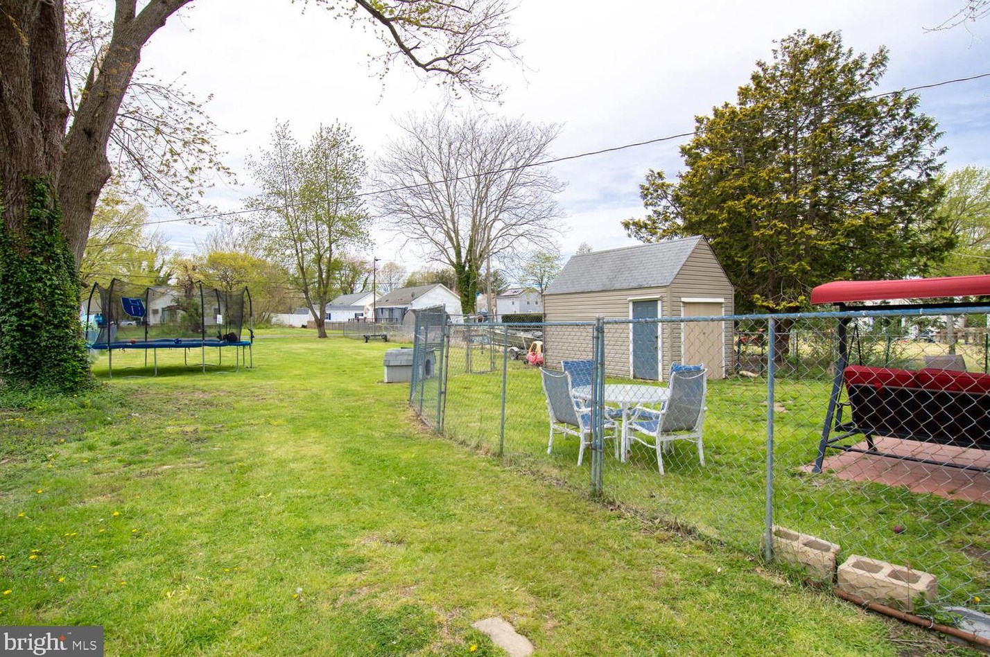 305 Maryland Ave, Ridgely MD  21660-2104 exterior