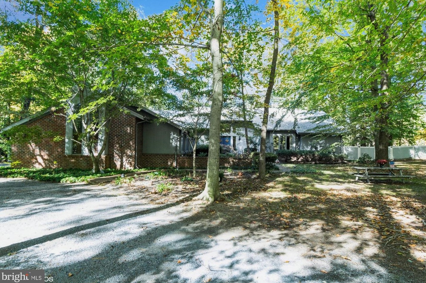 24911 Woods Dr, Denton, MD 21629