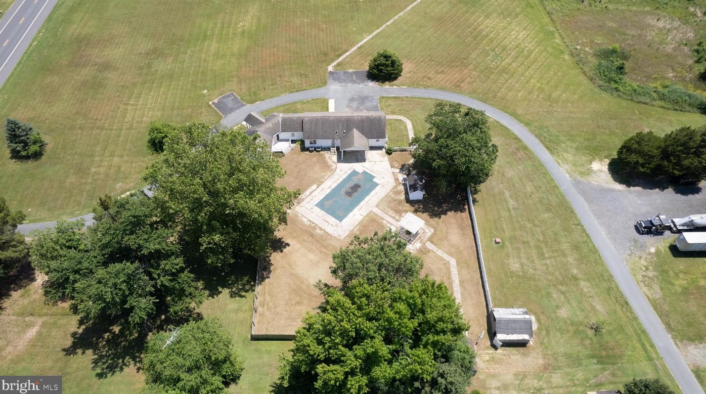 21303 Dover Bridge Rd, Preston, MD 21655