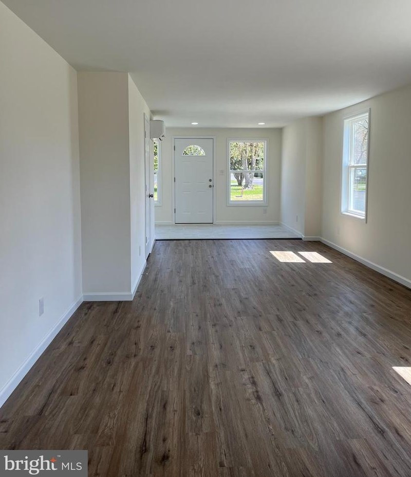 411 Maple Ave, Ridgely MD 21660-1951 exterior