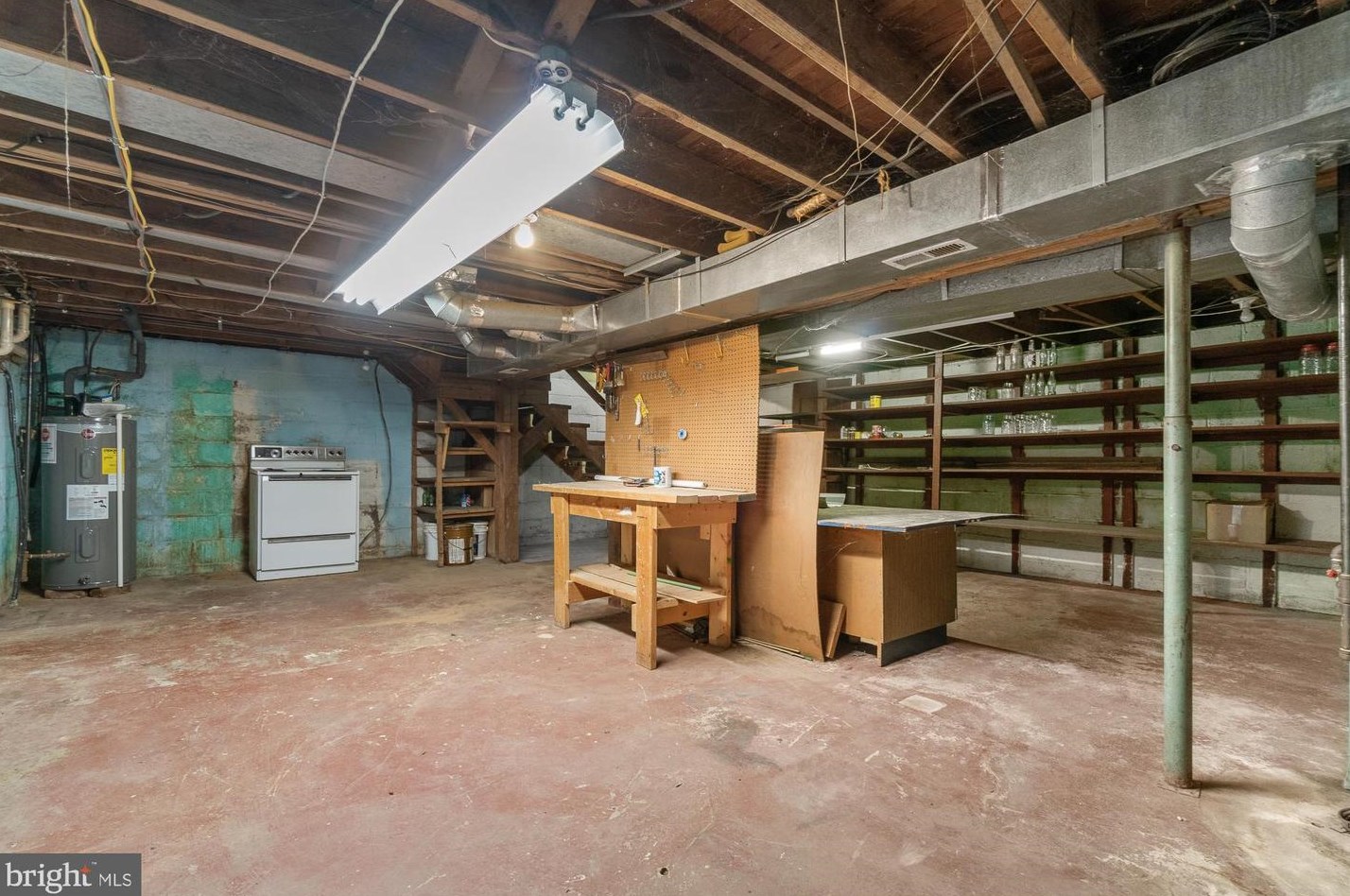 303 Park Ave, Mount Airy MD  21771-5470 exterior