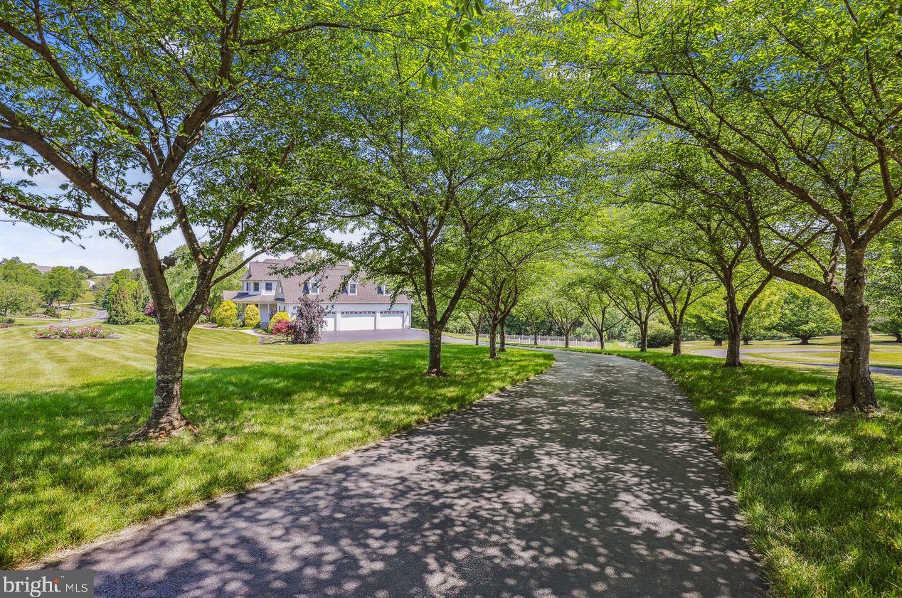 5821 Cabbage Spring Rd, Mount Airy MD 21771-8019 exterior