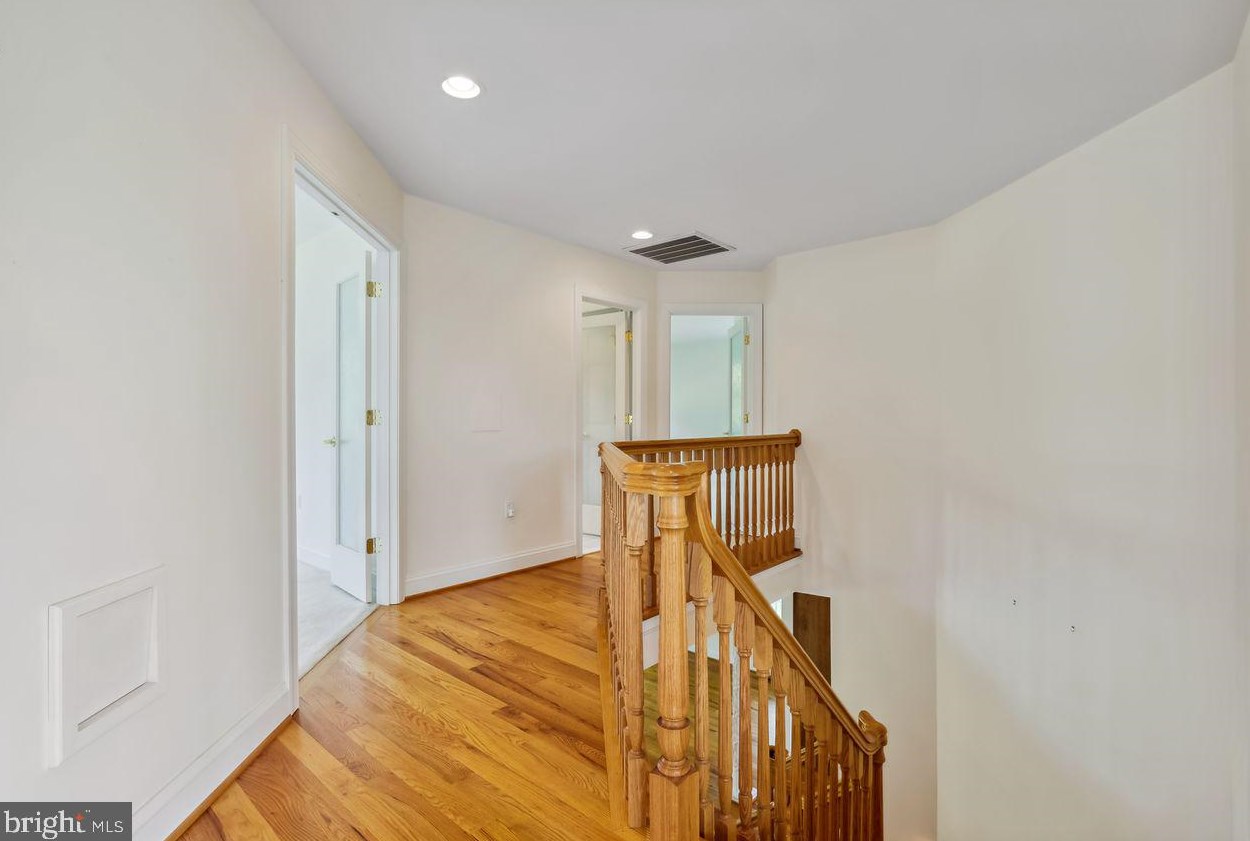 5821 Cabbage Spring Rd, Mount Airy MD 21771-8019 exterior