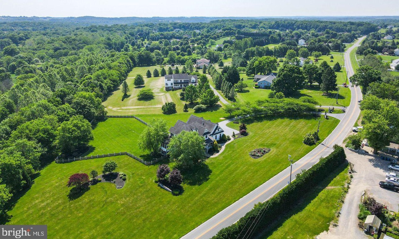 5821 Cabbage Spring Rd, Mount Airy MD 21771-8019 exterior