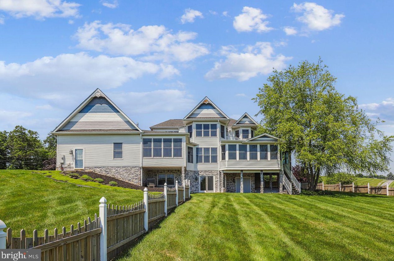 5821 Cabbage Spring Rd, Mount Airy MD 21771-8019 exterior