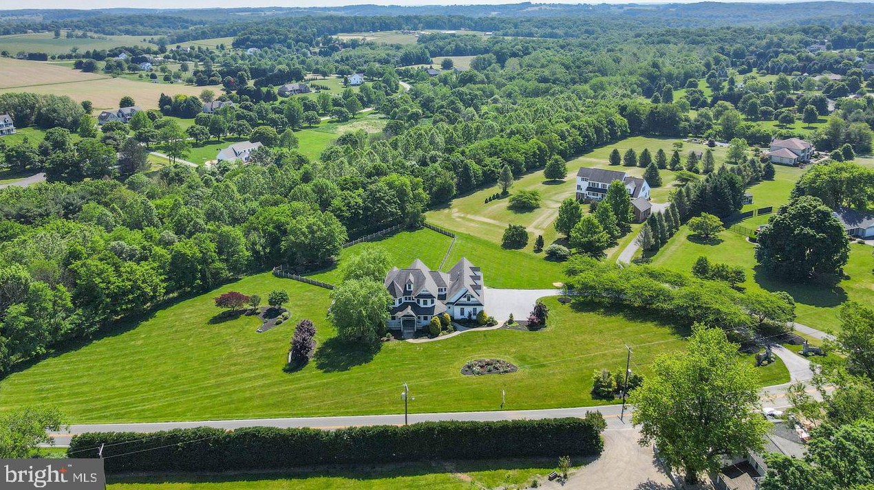 5821 Cabbage Spring Rd, Mount Airy MD 21771-8019 exterior