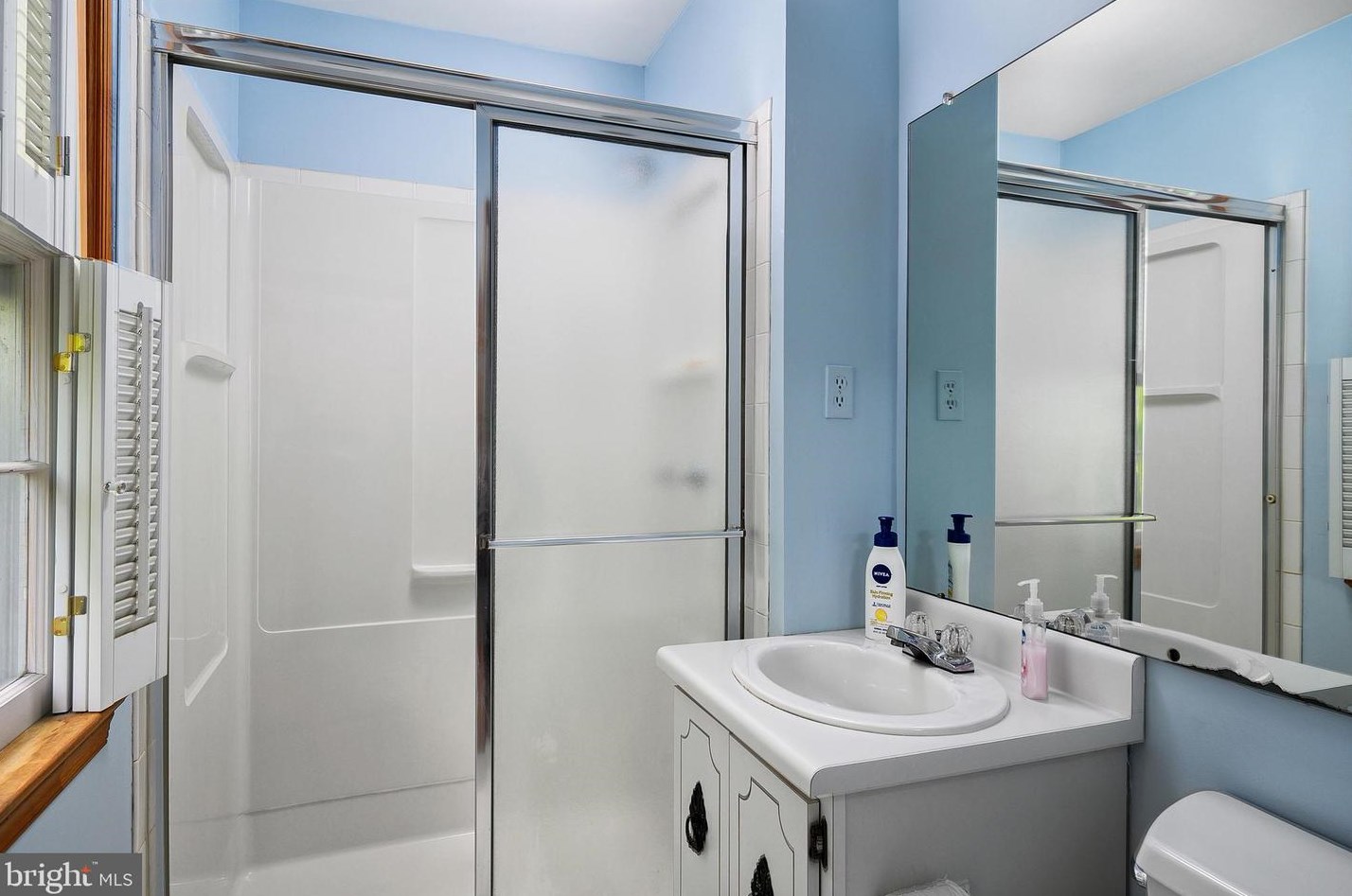 6111 Cabbage Spring Rd, Mount Airy MD  21771-8004 exterior