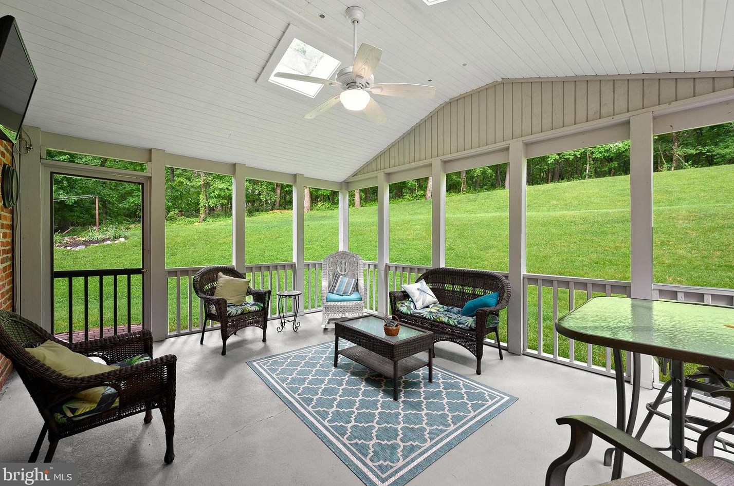 6111 Cabbage Spring Rd, Mount Airy MD  21771-8004 exterior