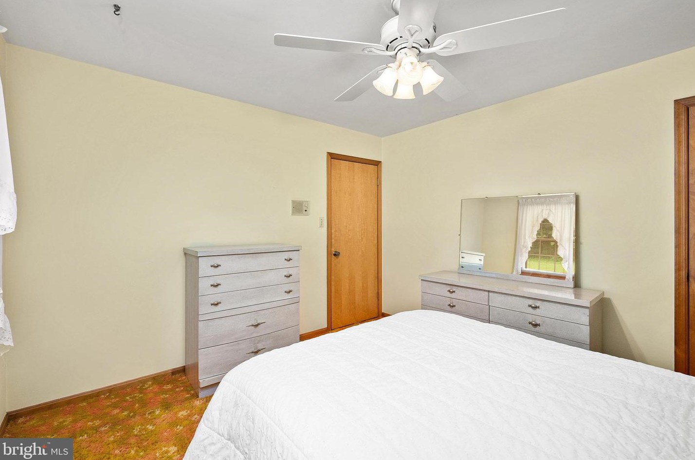 6111 Cabbage Spring Rd, Mount Airy MD  21771-8004 exterior