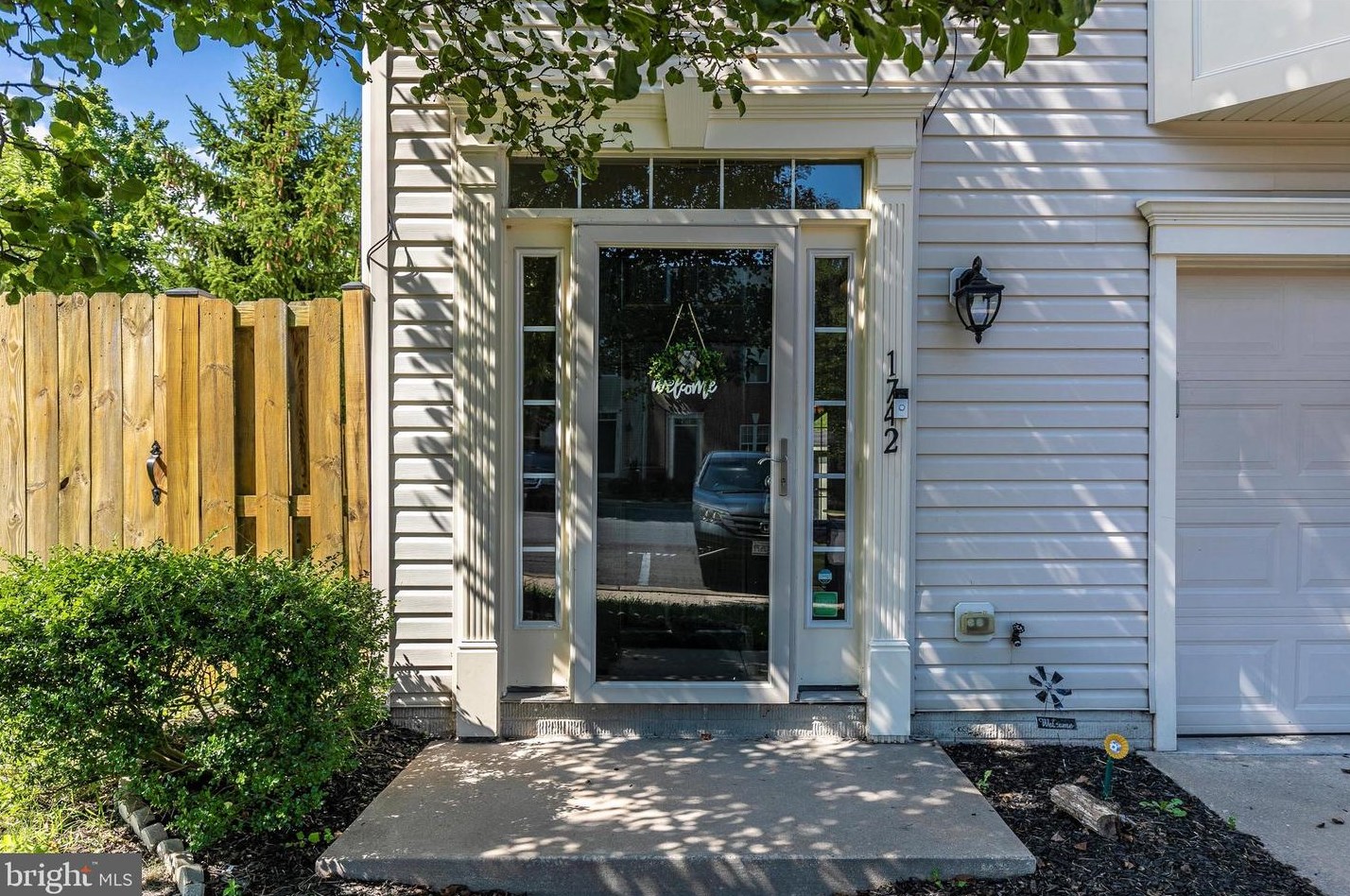 1742 Trestle St, Mount Airy, MD 21771-7759