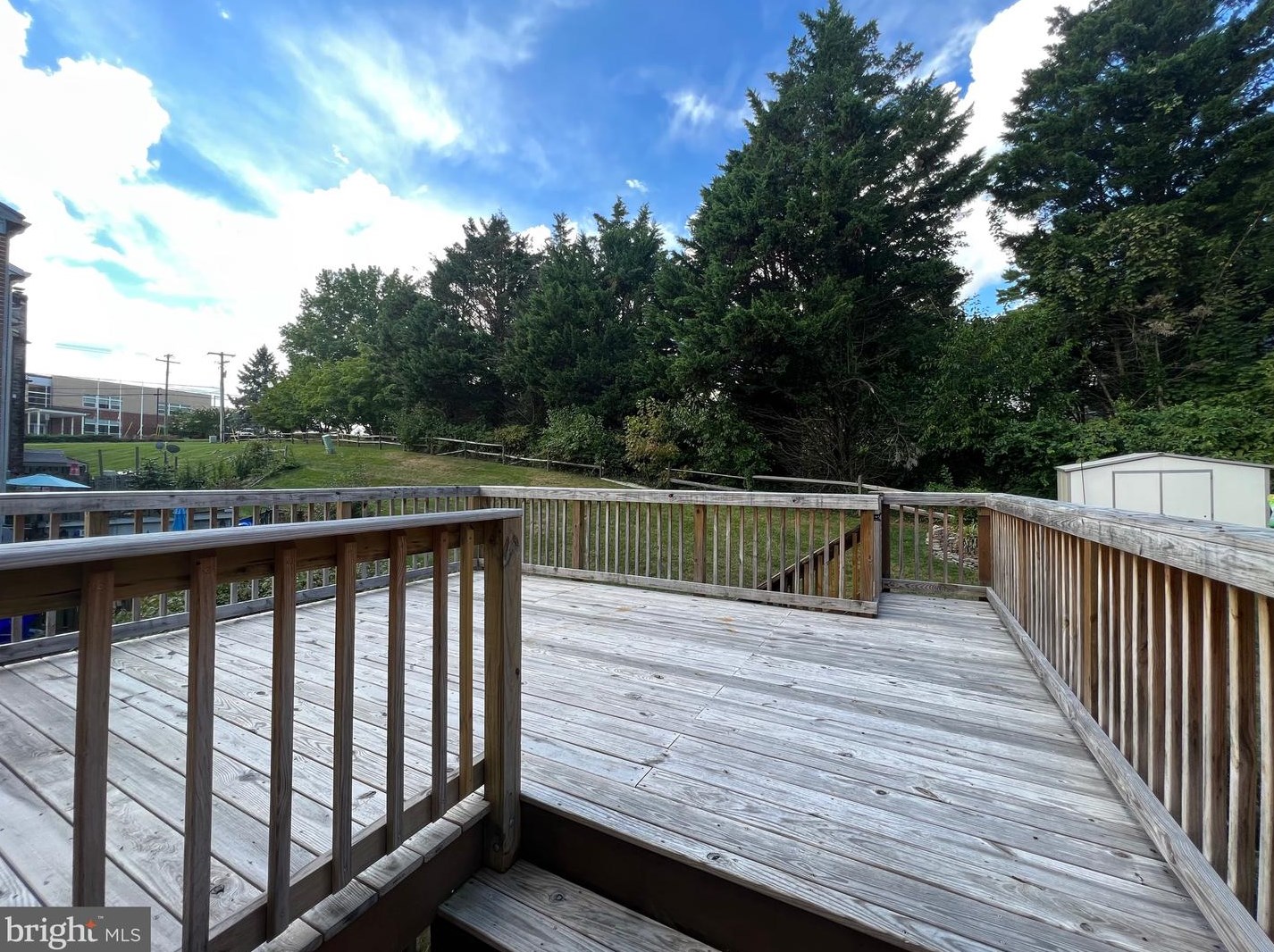 716 Robinwood Dr, Mount Airy MD  21771-5508 exterior