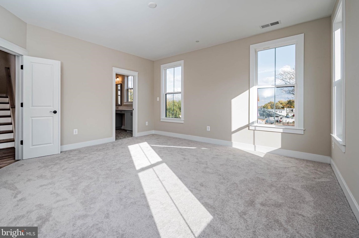 301 Park Ave, Mount Airy MD 21771-5424 exterior