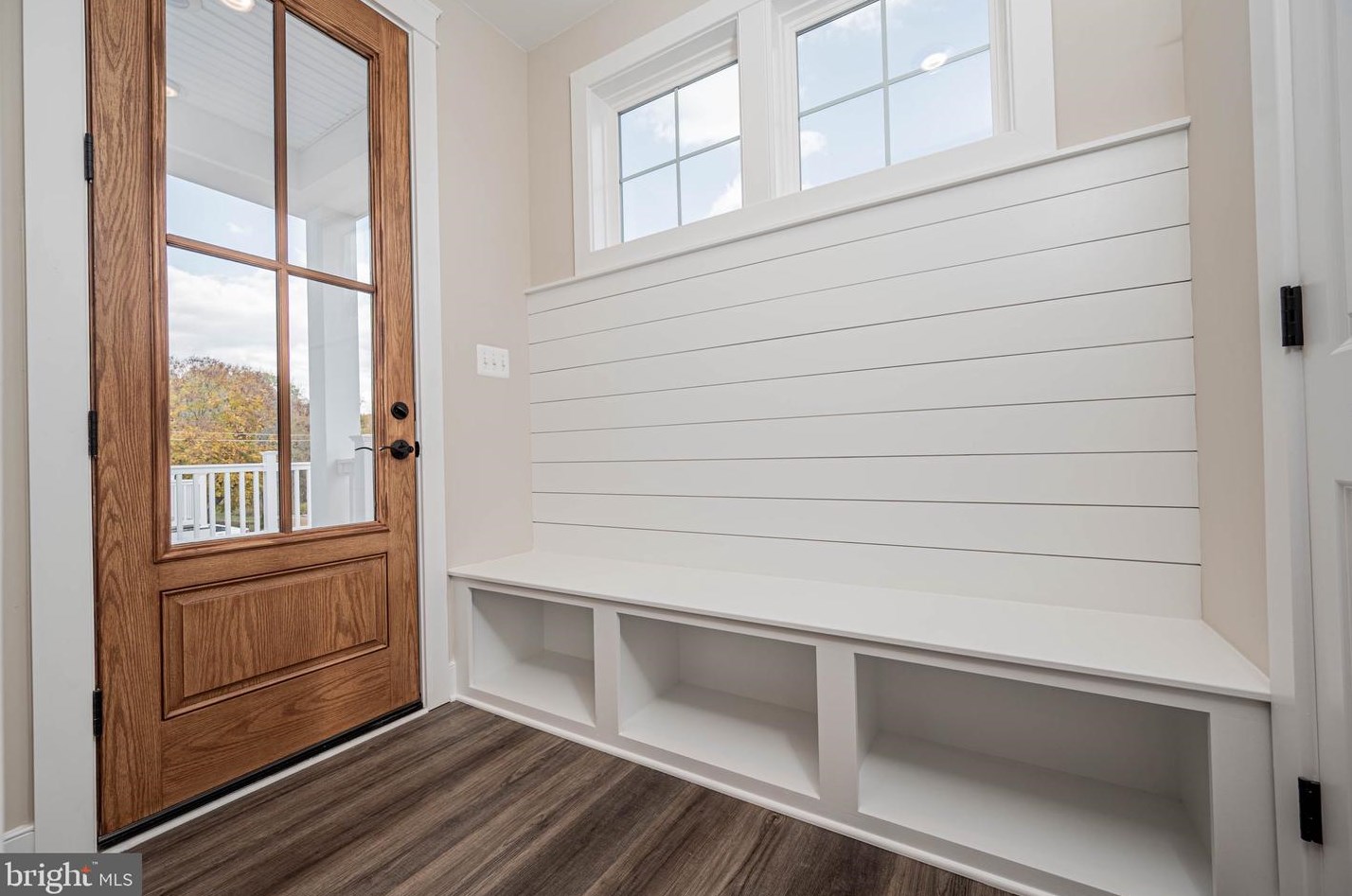 301 Park Ave, Mount Airy MD 21771-5424 exterior