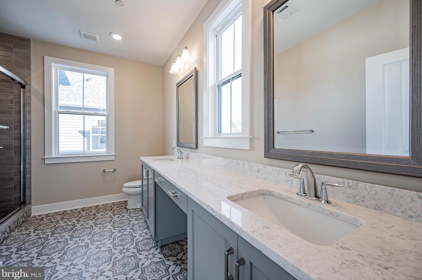 301 Park Ave, Mount Airy MD 21771-5424 exterior