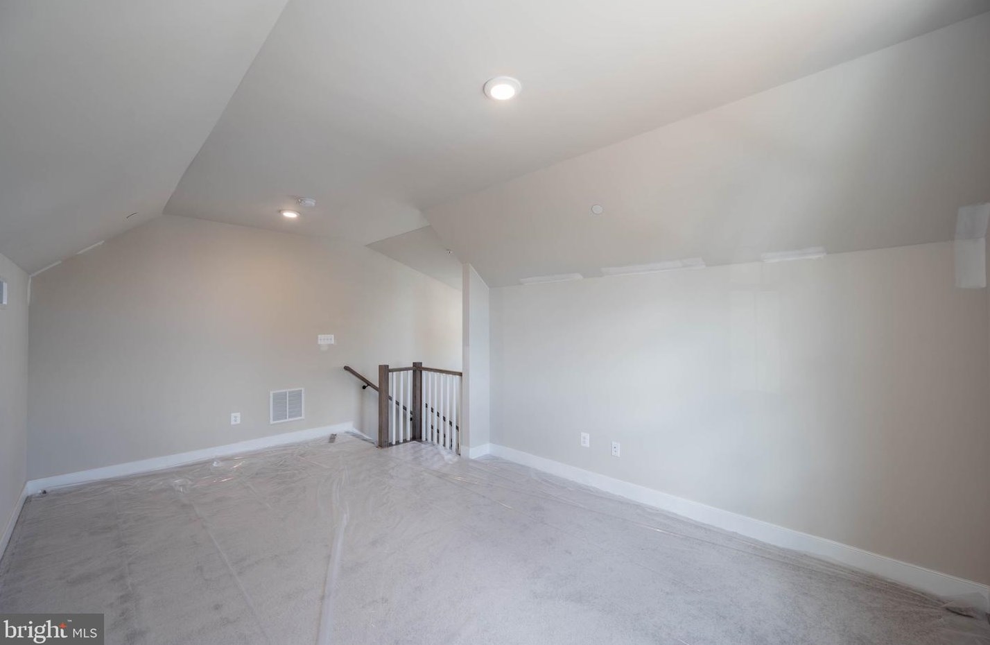 301 Park Ave, Mount Airy MD 21771-5424 exterior