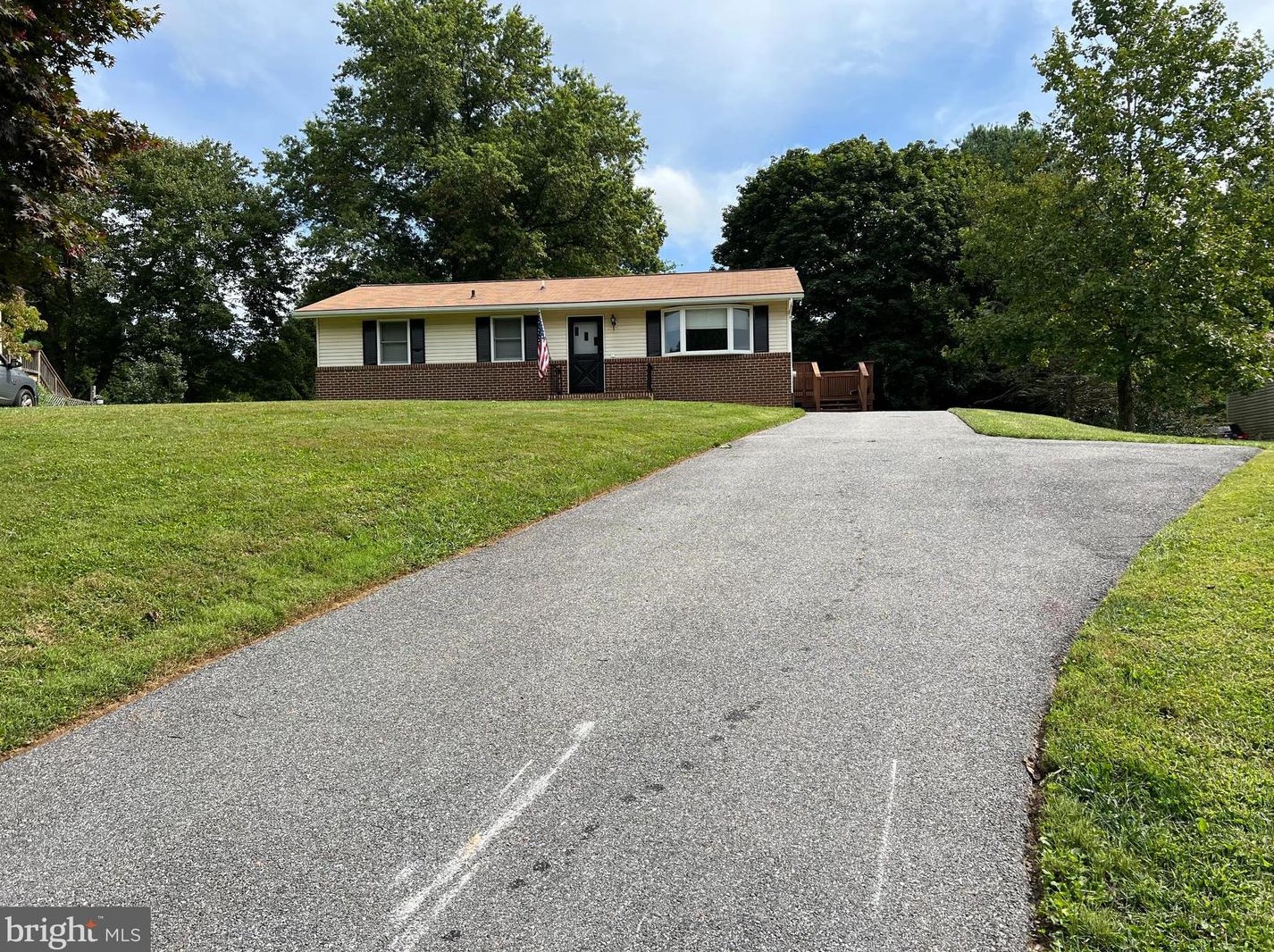 5713 Manor Dr, Woodbine, MD 21797