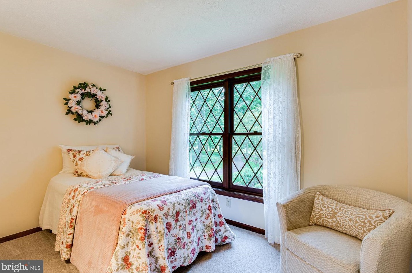 5089 Fleming Rd, Mount Airy MD 21771-8710 exterior