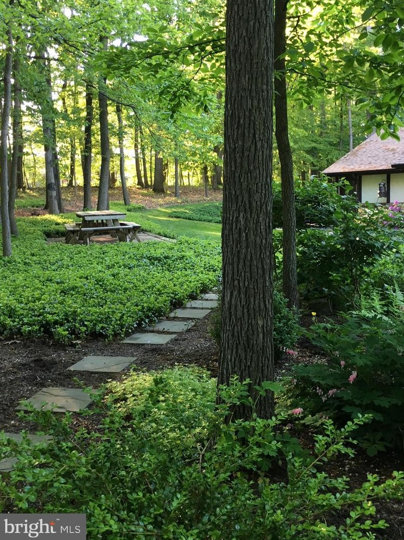 5089 Fleming Rd, Mount Airy MD 21771-8710 exterior