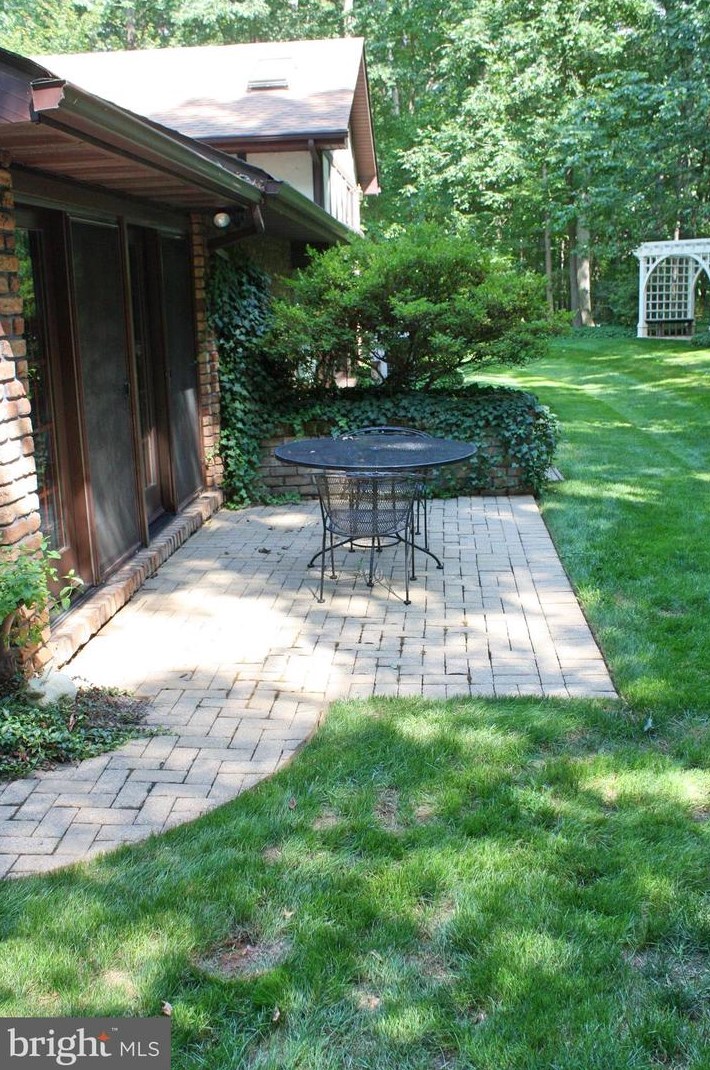 5089 Fleming Rd, Mount Airy MD 21771-8710 exterior